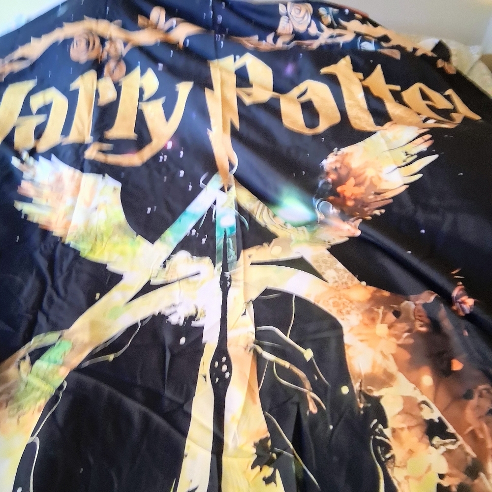 Harry Potter "Deathly Hallows" 90" X 90" Double Lined Flat Sheet W/ 2 Pil. Cases